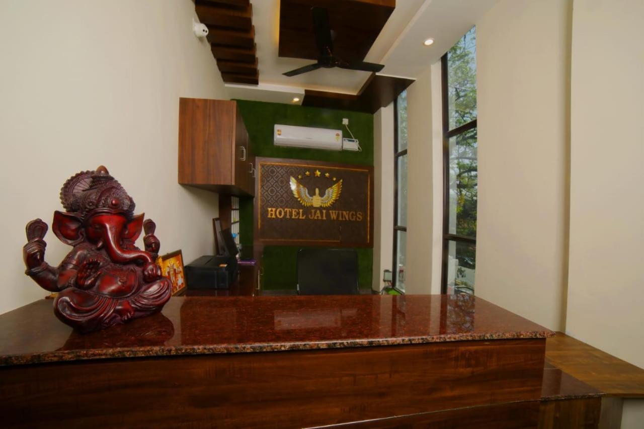 Jai Wings Hotel Puducherry Buitenkant foto